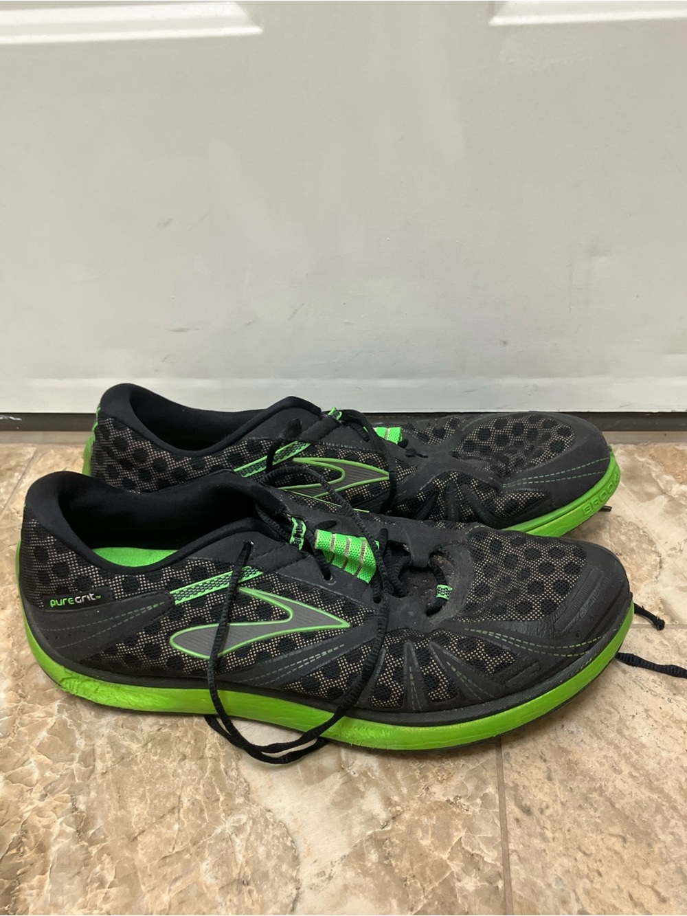 Brooks PureGrit Trail Running Shoes black and green Size 11